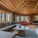 Utsu 1 - Traditional Lapland