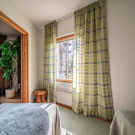 Utsu 1 Ski-in Ski-out By Aavalevi *