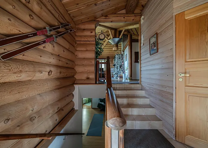 Utsu 1 - Traditional Lapland - Ski-in Ski-out By Aavalevi Apartament